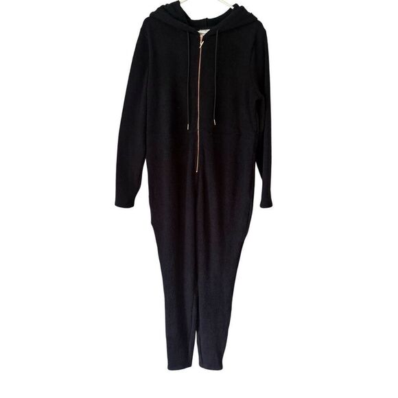 NEW Fabletics Yitty Pet Me Heart Pocket Onesie size XXL 1X Black Hooded Fuzzy - Picture 4 of 13